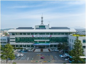 “두루두루 활력있는 생애맞춤 일자리”2024년 철원군 일자리 박람회 개최